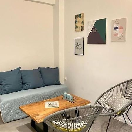 A Place 4U No10 - Garden-Level Getaway 2 Bedroom 2 Bathroom Apartment With Yard Афіни Екстер'єр фото